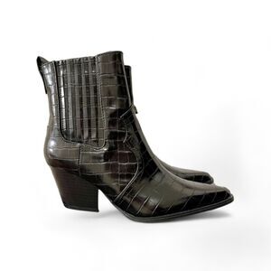 QUPID "Vaca" Black Croc Print Ankle Boots, NEW IN BOX! Size 9